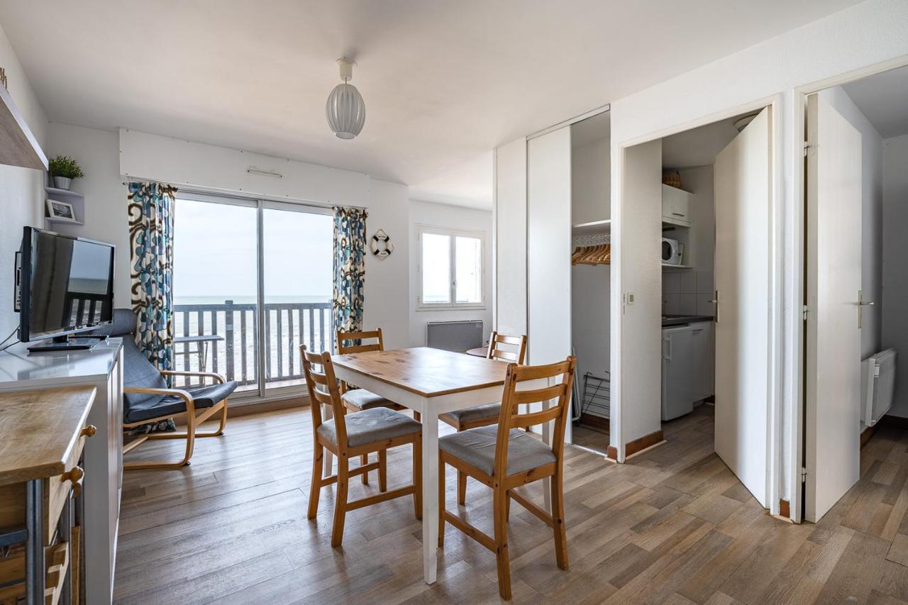Charmant Appartement Face A La Mer Avec Balcon Houlgate Eksteriør billede